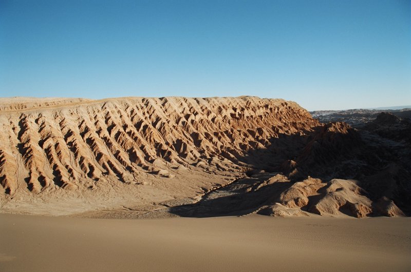 chilevalledellalunadesertodeatacama.jpg